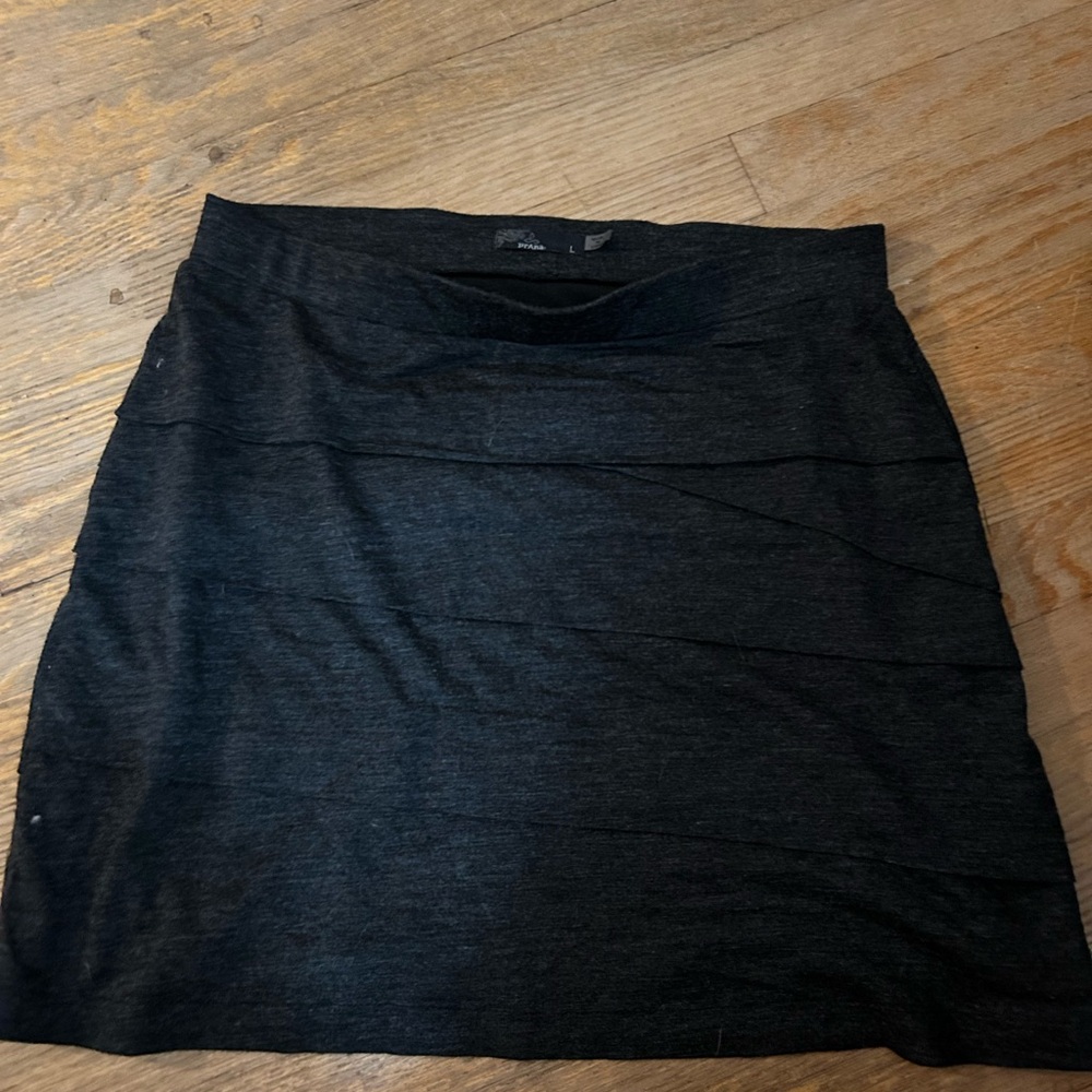 Prana Elegant charcoal gray layered Women's Skirt large